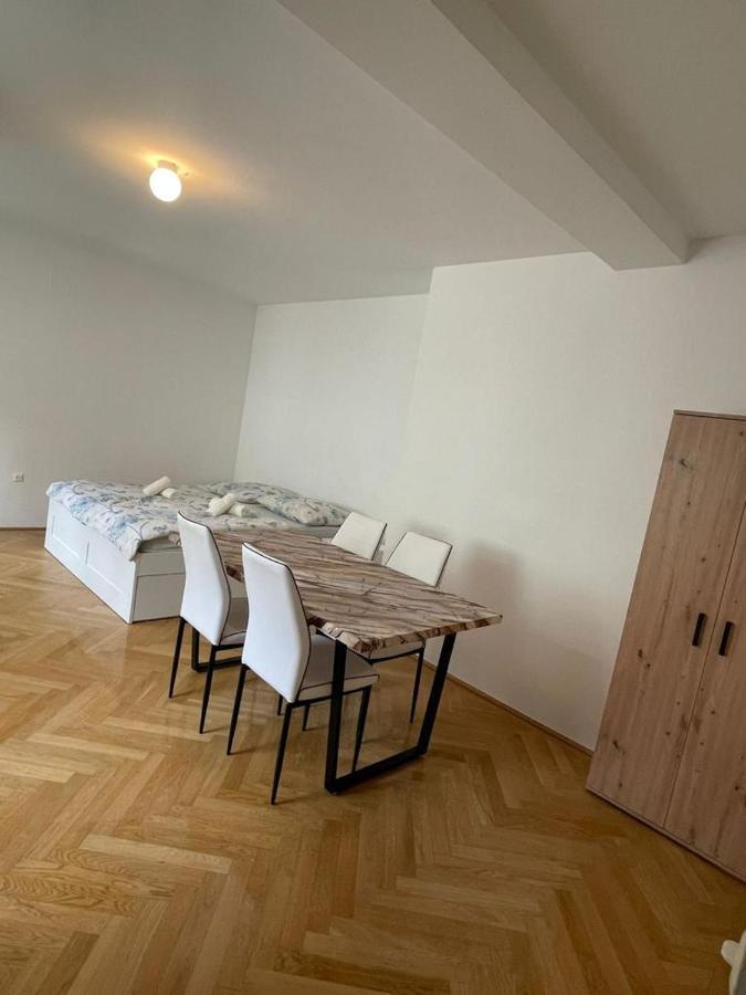 Default Stepahnsplatz Apartment Wina Bagian luar foto